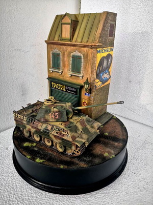 Building Model Kit The Store 1/35 scale like new