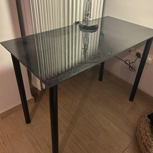 Desk like new condition