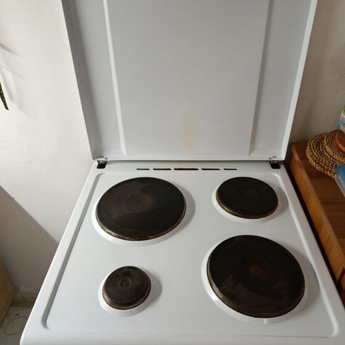 Philco electric stove used, good condition