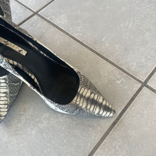 Zara pumps like new, black and white zebra pattern, size 39
