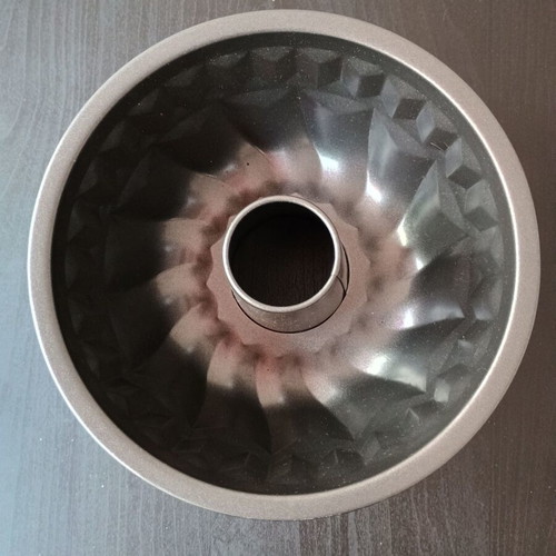Metal Cake Mold used, kitchenware
