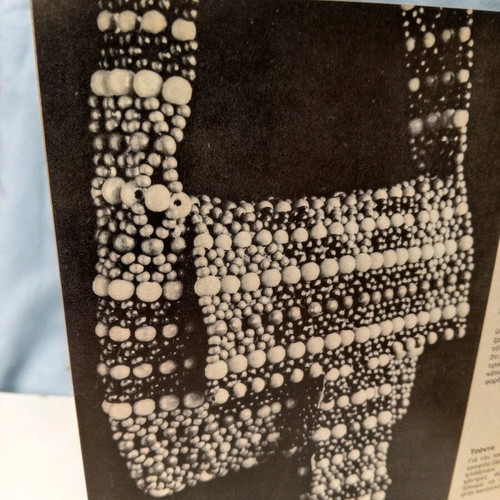 Instruction book for making colorful beads new