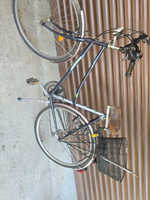 Bicycle used, city type, blue, V-brakes, saddle replaced