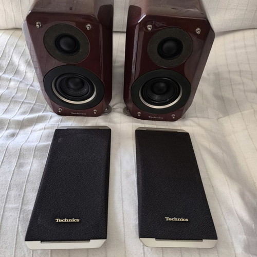 Technics SB-M01 speakers like new with original stands