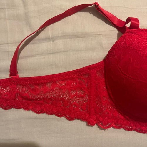 Bra 85B with full padding red new