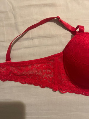 Bra 85B with full padding red new