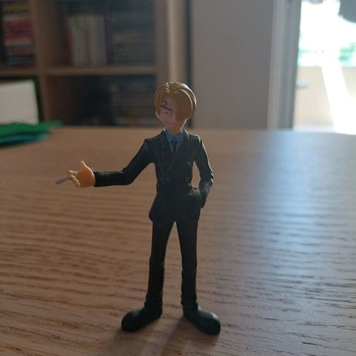One Piece Sanji figure like new, 8 cm, black costume