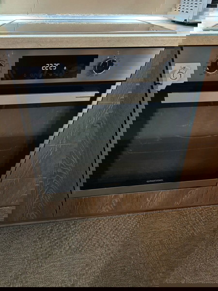 Φούρνος και Κεραμικές εστίες GRUNDIG