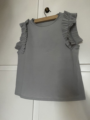 Minimal Grey Top with Pleated Details Zara like new
