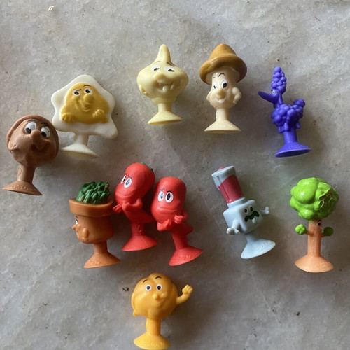 Stikeez figures set of 11 like new with suction cups