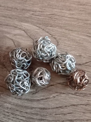 Wire balls mix set of 6 new