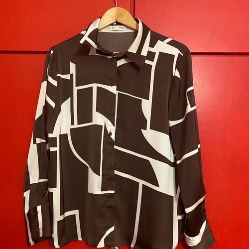 Emprime MNG shirt size Medium like new, white and brown
