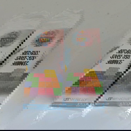 Συλλεκτικά κουτάκια Red Bull Tetris καινούργια, αριθμοί 9423/10000 και 7508/10000