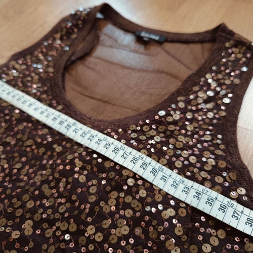 Toi&Moi sleeveless top with sequins size M like new, brown and gold