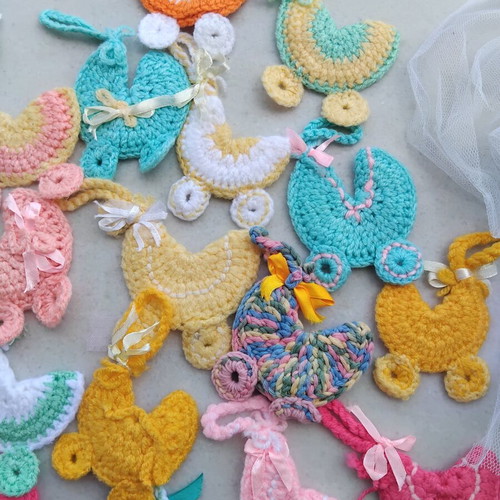 Crocheted baby shower favors pack of 25, pram design, new