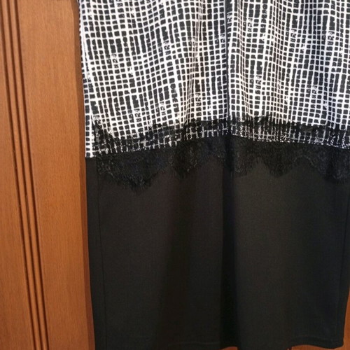 Garantie women's dress with lace, like new, No1 S/M, black-white