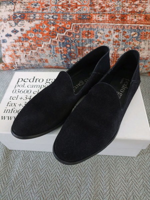Pedro Garcia moccasins like new, size 37, black suede
