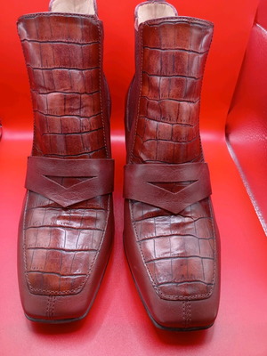 Hispanitas ankle boots like new, size 37, 6 cm heel, brown-bordeaux