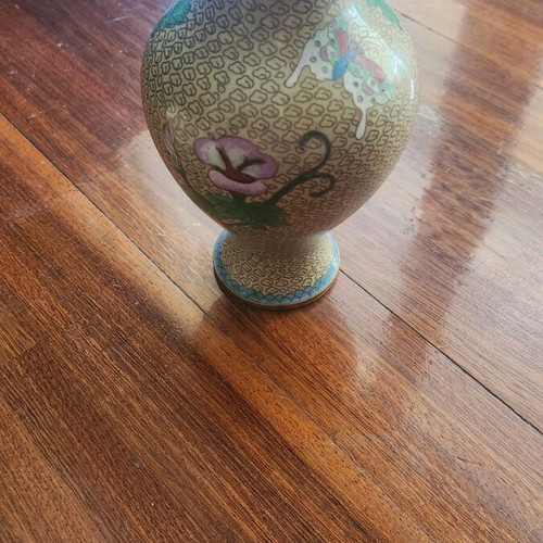 Cloisonné vase like new
