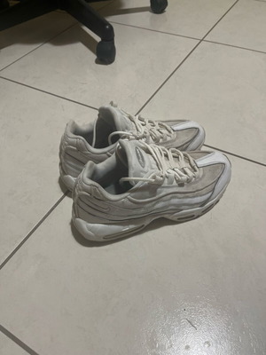 Nike Air Max 95 Triple White used, size 42, white