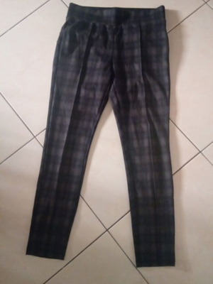 Elastic slim pants size L used