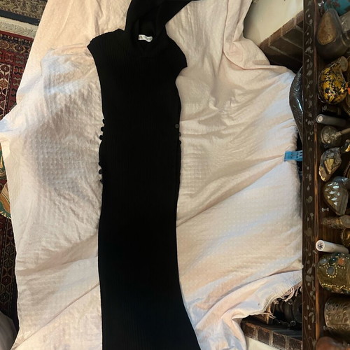 Zara top XS like new, black with hood and button details