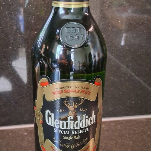 Glenfiddich 12 years collectible new, bottled 1990