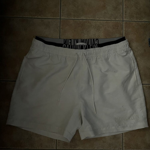 Calvin Klein shorts used, size XL, black and white