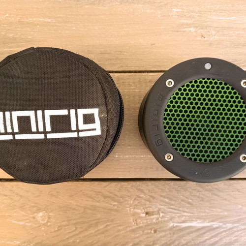 Minirig Portable Bluetooth Speaker used, charging issue, with case and charger