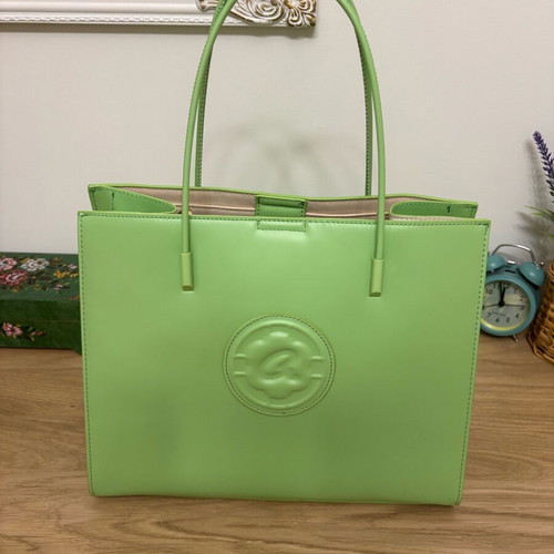 Green handbag like new, 31x25x14 cm