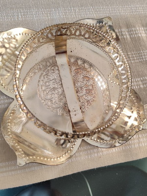 Decorative bowl used