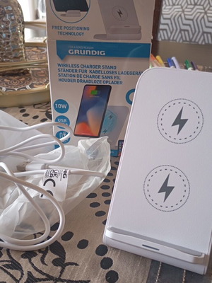 Grundig wireless charger stand new unused