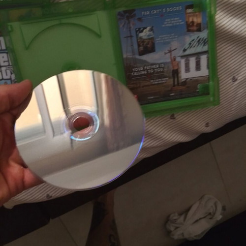 Xbox One console like new with 1TB storage and extra black controller