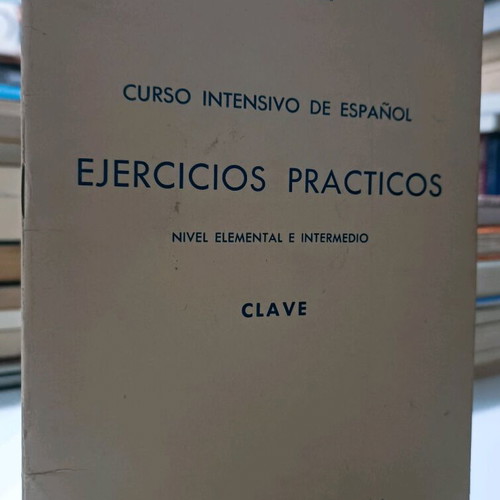 Curso intensivo de español used Spanish language learning book