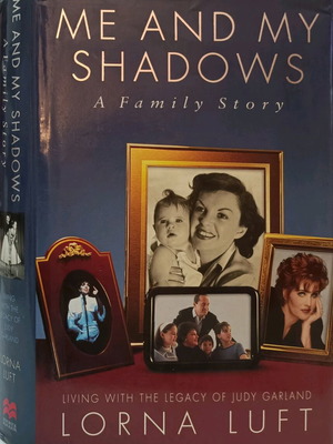 Me and My Shadows - A Family Story σκληρόδετο βιβλίο μεταχειρισμένο στα αγγλικά