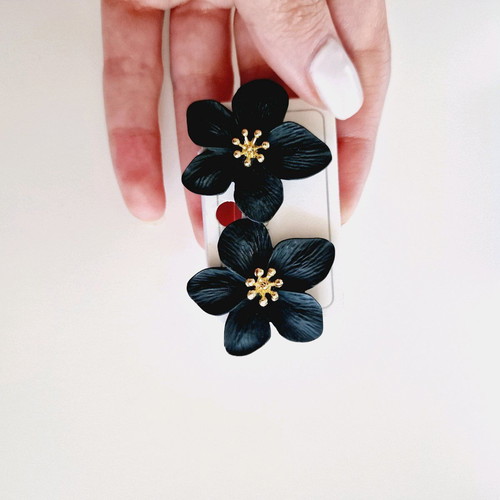 Fashion Flower earrings like new