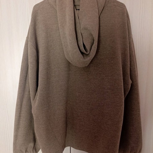 Zara women's sweatshirt new, size S