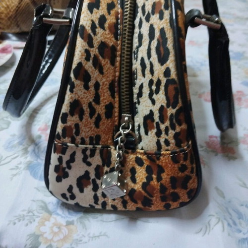 Leopard print handbag like new, multicolor