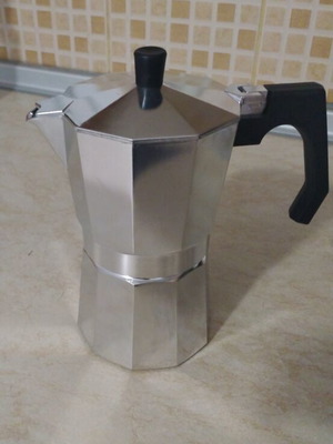 Συσκευή espresso καινούργια, φτιάχνει έως 9 φλυτζάνια