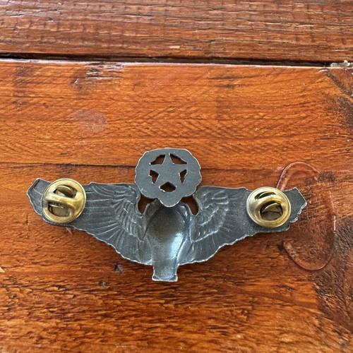 Metal Paratrooper Badge used