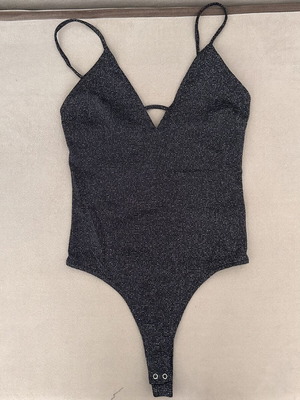 Bershka glitter black bodysuit size M new with open back and laces