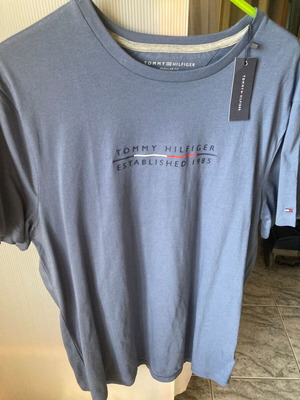 Tommy Hilfiger men's t-shirt short sleeve new XL gray cotton