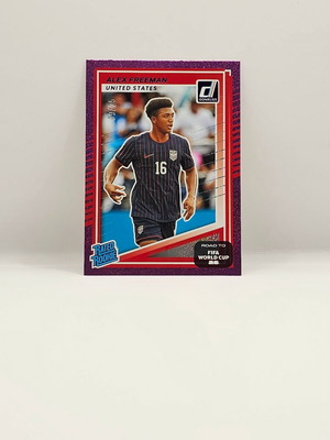 Картичка Panini Donruss Road to World Cup 2025-26 Alex Freeman Rated Rookie нова