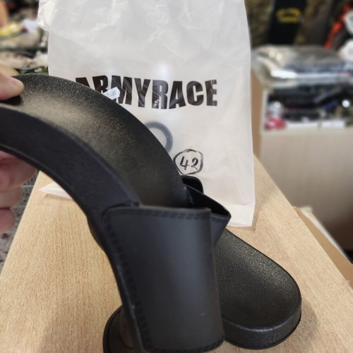 Armyrace slippers new, sizes 40 and 42, black