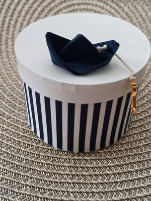 Small box used with nautical design