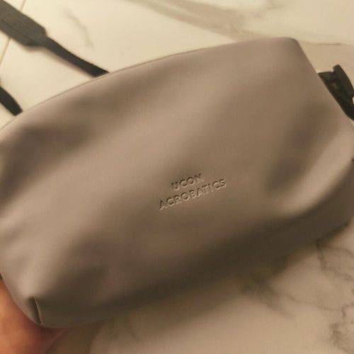 Ucon Acrobatics crossbody bag used, lilac