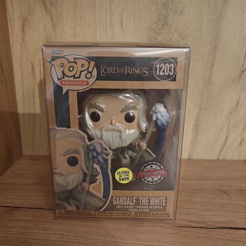 Funko Pop! The Lord of the Rings Gandalf the White #1203 Special Edition like new