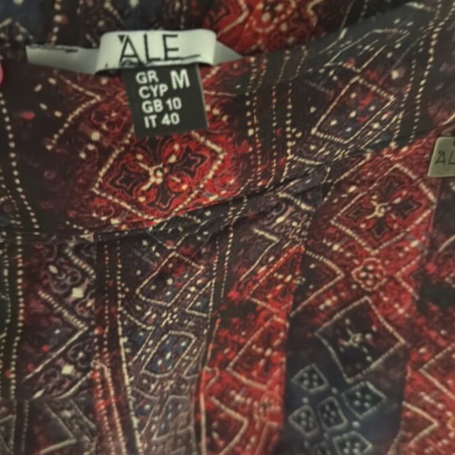 Ale zip culottes like new, viscose, colorful linear pattern, size M