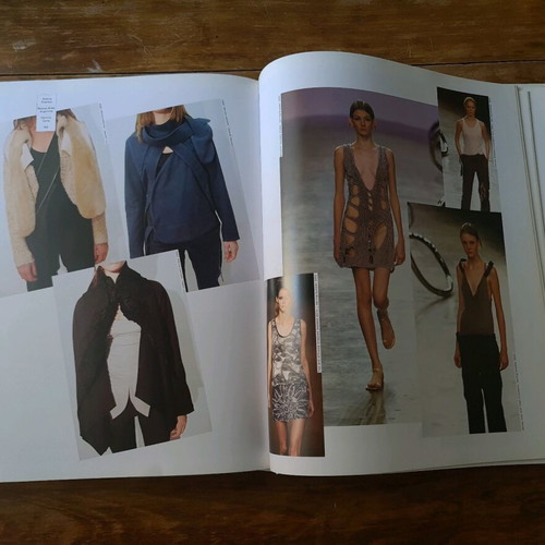 Phaidon fashion book used, 100 designers, English