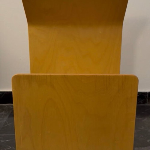 Kanto magazine rack used birch plywood